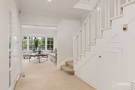 Property photo of 2 Stonehaven Court Toorak VIC 3142
