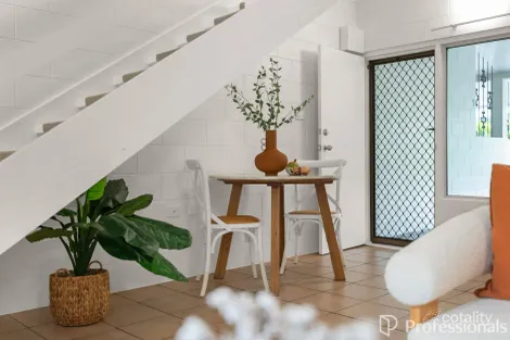 Property photo of 5/11 Crathern Close Edge Hill QLD 4870