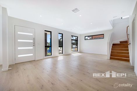 Property photo of 3/4 Sylvanwood Crescent Narre Warren VIC 3805