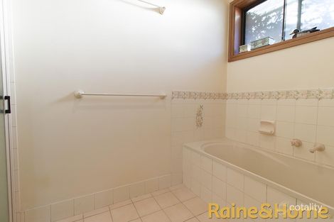 Property photo of 25 Twickenham Drive Dubbo NSW 2830