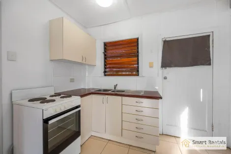 2/114 Perkins St, South Townsville, QLD 4810