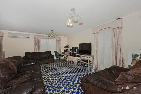 Property photo of 25 Ascot Court St Albans VIC 3021