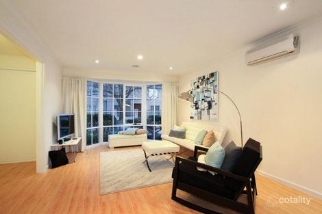 Property photo of 1 Lyons Street Carnegie VIC 3163