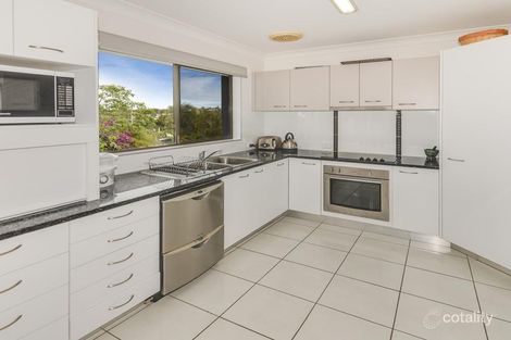 Property photo of 14 Enfield Crescent Battery Hill QLD 4551