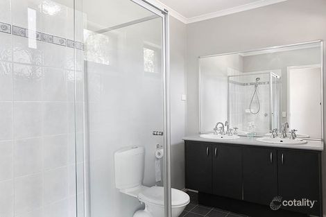 Property photo of 17 Juniper Avenue Point Cook VIC 3030