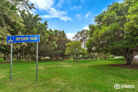 Property photo of 17 Pattison Avenue Norman Park QLD 4170