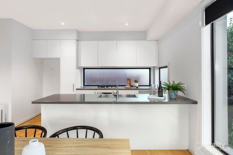 Property photo of 1/763 Doncaster Road Doncaster VIC 3108