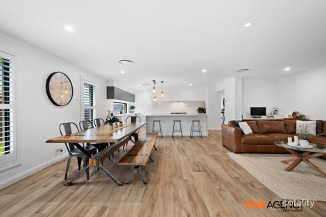 72 Benjamin Cct, Hunterview, NSW 2330