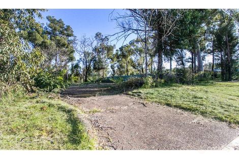 Property photo of 50 Yellow Rock Road Yellow Rock NSW 2777