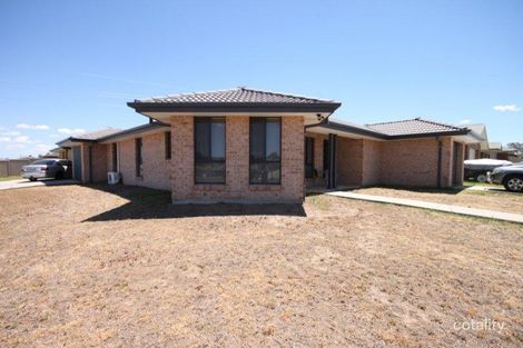 2/11 Cunningham St, Westdale, NSW 2340