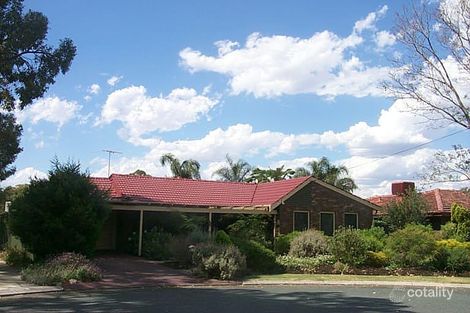 35 Lawrence St, Gosnells, WA 6110