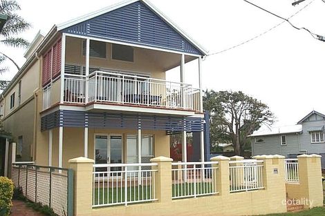 109 Flinders Pde, Scarborough, QLD 4020