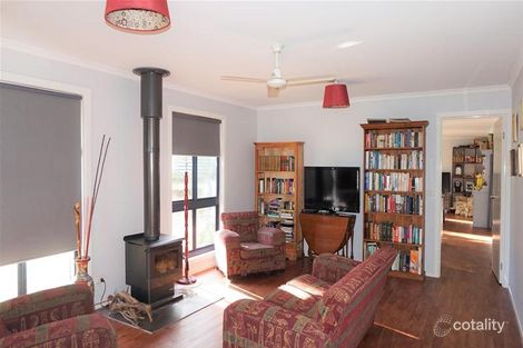 Property photo of 8 Bluff Drive Loch Sport VIC 3851