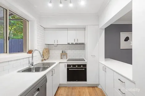 Property photo of 2/73 Oxlade Drive New Farm QLD 4005