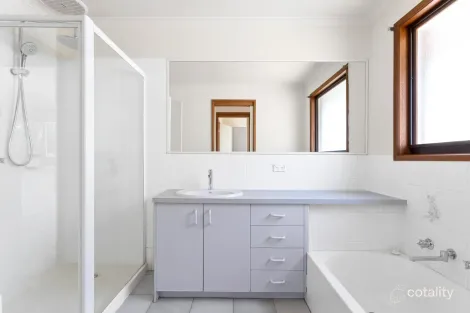 Property photo of 2/269 Tucker Road Ormond VIC 3204