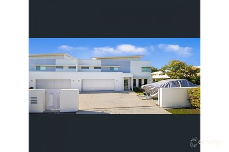 2/6 Banksia Ave, Coolum Beach, QLD 4573