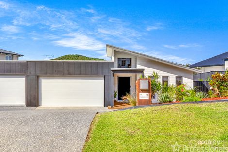 Property photo of 11 Limestone Crescent Forster NSW 2428