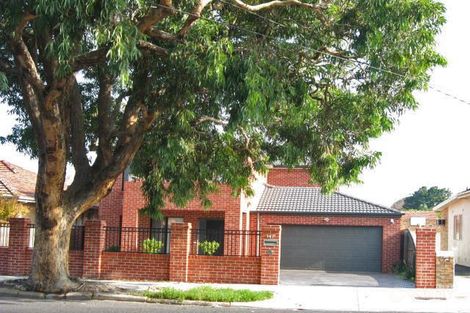 147 Kambrook Rd, Caulfield, VIC 3162