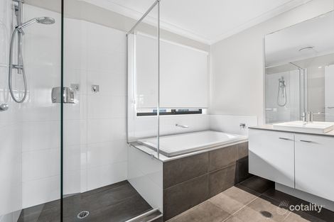 Property photo of 19 Majestic Crescent Hemmant QLD 4174