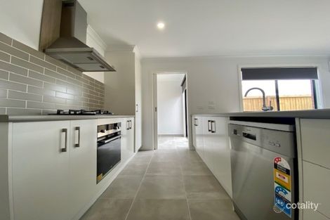 Property photo of 4 Alice Avenue Mickleham VIC 3064