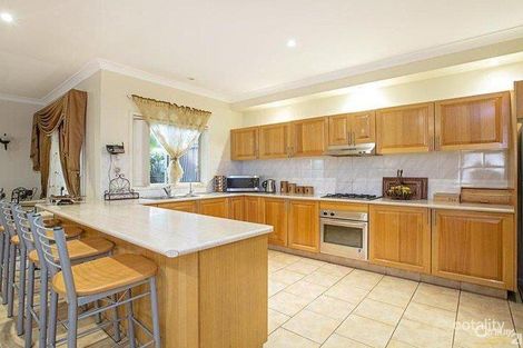 Property photo of 18 Perina Close Casula NSW 2170