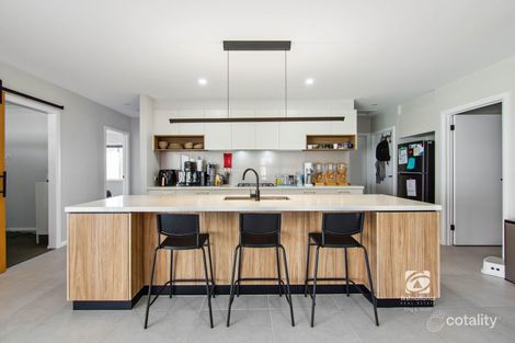 Property photo of 8 Lomandra Boulevard Lucknow VIC 3875