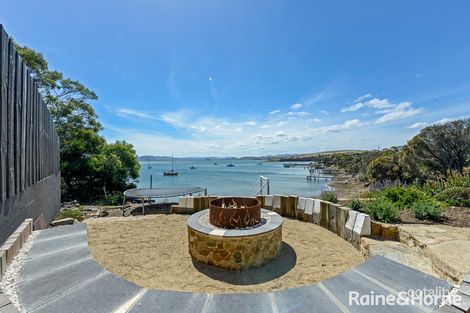 Property photo of 97 Lewisham Scenic Drive Lewisham TAS 7173