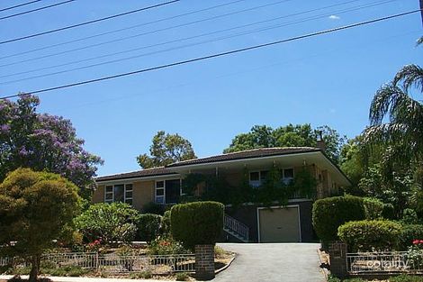 Property photo of 8 Headingly Road Kalamunda WA 6076
