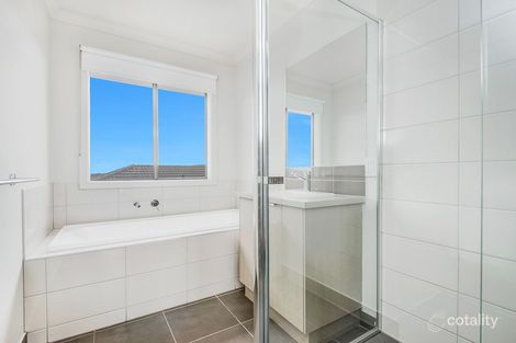 Property photo of 44 Rosenthal Boulevard Sunbury VIC 3429