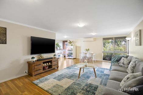 Property photo of 16 Walnut Drive Kilsyth VIC 3137