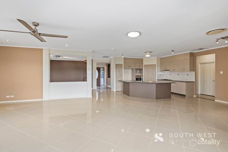 Property photo of 4 Copmanhurst Place Sumner QLD 4074