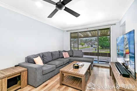 Property photo of 19 Wintercorn Row Werrington Downs NSW 2747