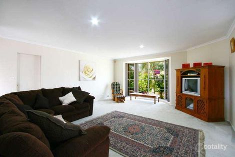 Property photo of 15 Honeysuckle Place Albion Park Rail NSW 2527