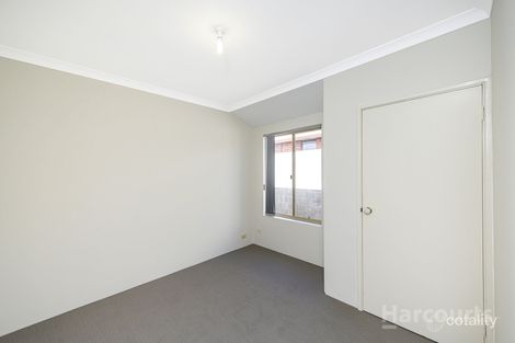 Property photo of 38 Elliot Road Hocking WA 6065