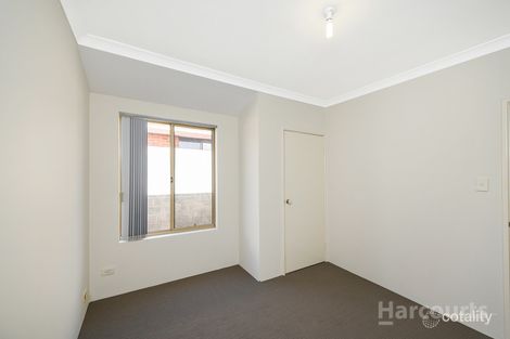 Property photo of 38 Elliot Road Hocking WA 6065