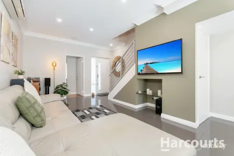 Property photo of 21 Redfern Bend Clarkson WA 6030