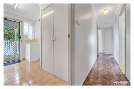 Property photo of 31 Rosewood Drive Norman Gardens QLD 4701