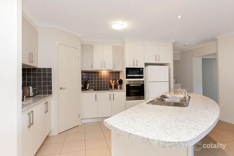 4 Zoe Pl, Moggill, QLD 4070