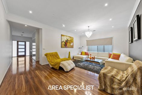 Property photo of 18 Inspiration Circuit Pakenham VIC 3810