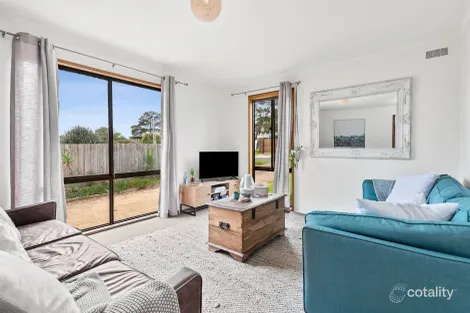 Property photo of 24 Canna Street Dromana VIC 3936