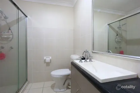 Property photo of 2/28 Palma Crescent Varsity Lakes QLD 4227