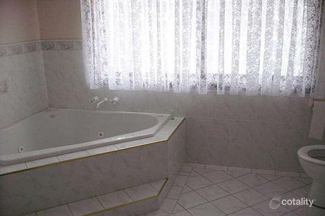 Property photo of 20 Willaroo Street Peak Hill NSW 2869