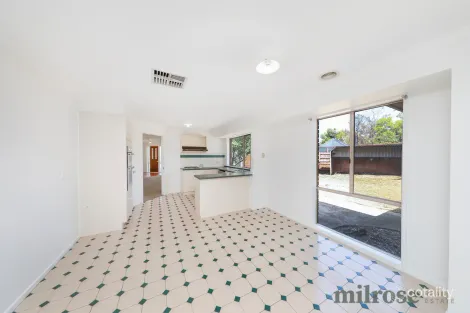 Property photo of 6 Robert Lyall Place Hoppers Crossing VIC 3029