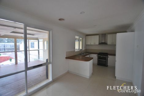 Property photo of 20 Macquarie Court Cranbourne North VIC 3977