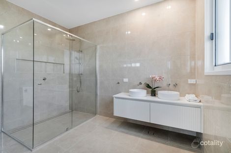 Property photo of 19 Summerland Key Broadbeach Waters QLD 4218