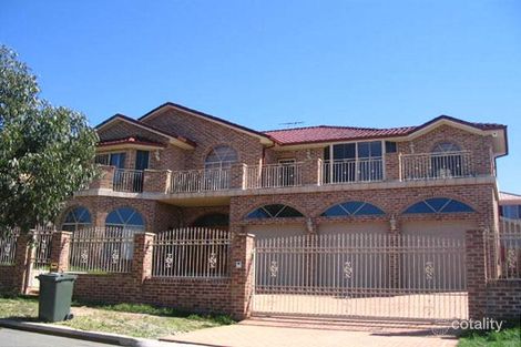 Property photo of 23 Elyard Circuit West Hoxton NSW 2171