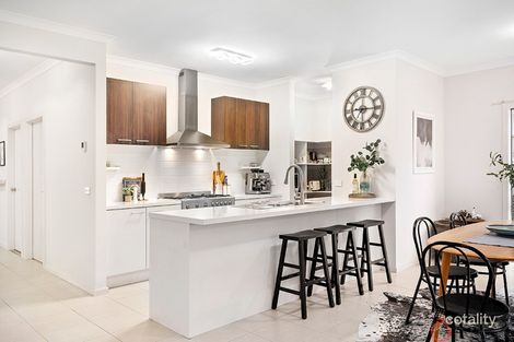 Property photo of 10 Celtic Street Wollert VIC 3750