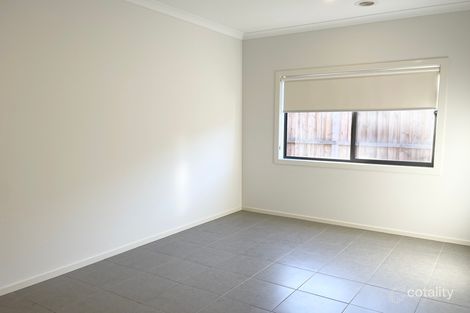 Property photo of 28 Holman Crescent Bacchus Marsh VIC 3340