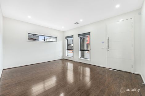 Property photo of 4/22 Bronson Circuit Cranbourne North VIC 3977