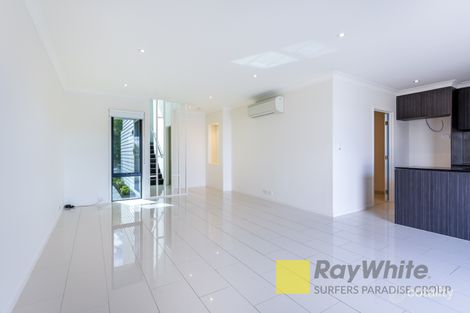 Property photo of 25/1 Ancora Crescent Hope Island QLD 4212